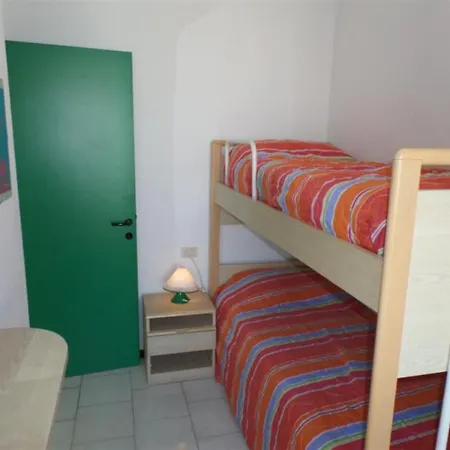 Flat With Large Balcony In ביביונה